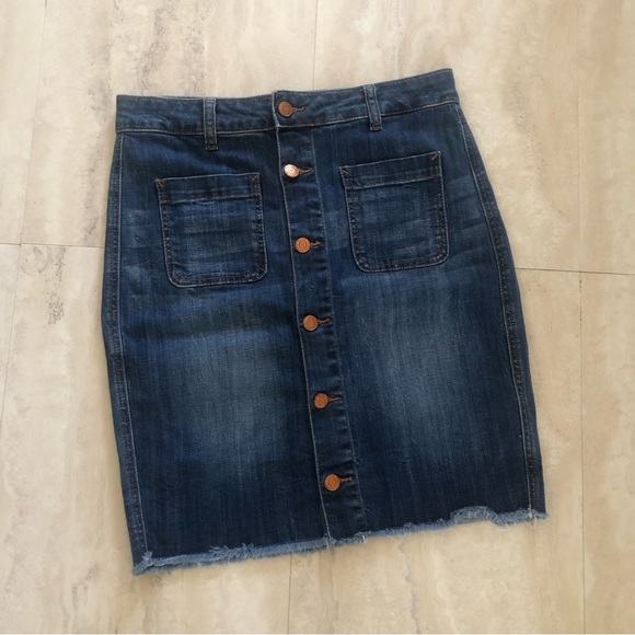 Denim Mini Pencil Button Up Skirt SOLD Design Lab Size 26 - Picture 2 of 7